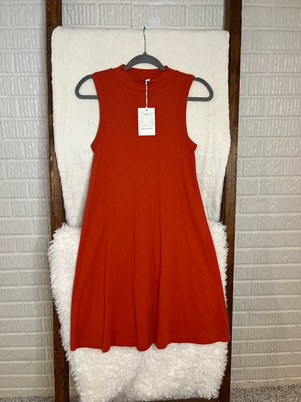 Free Assembly NWT Sleeveless Mock Neck Swing Women’s XS Dress - Burnt Orange